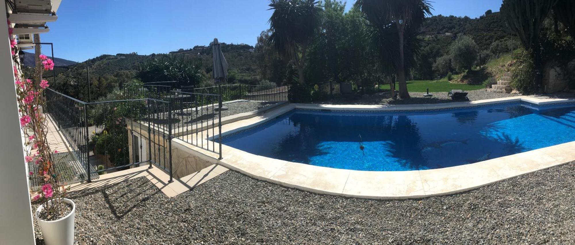 Penthouse Apartment, Cortijo Fruitful Hills Малага Екстериор снимка